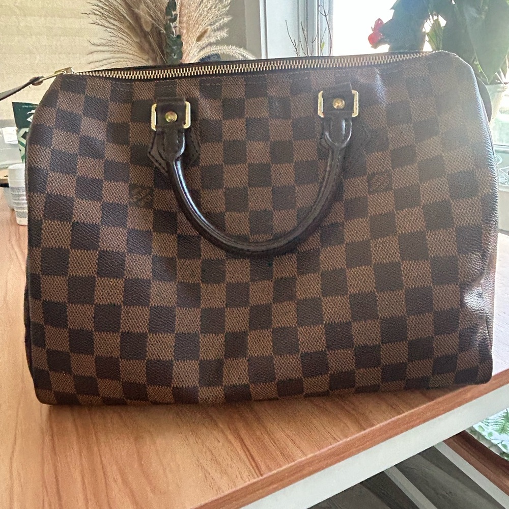 Louis Vuitton speedy 25